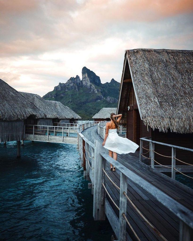 Looking For The World’s Best Luxury Hotels For Honeymoons?