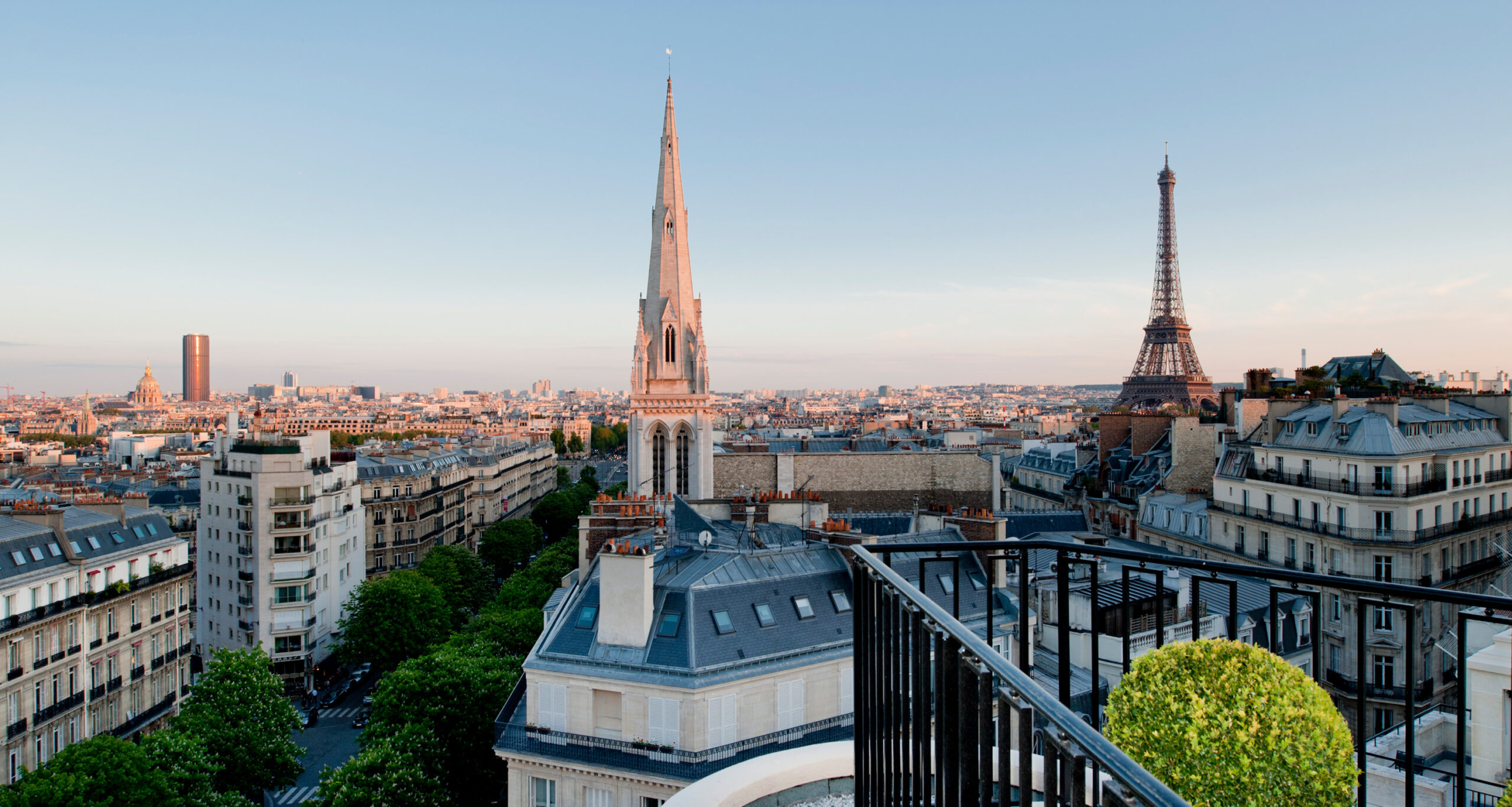 Paris's Ultimate Oasis of Opulence: Unveiling the Four Seasons Hotel George V