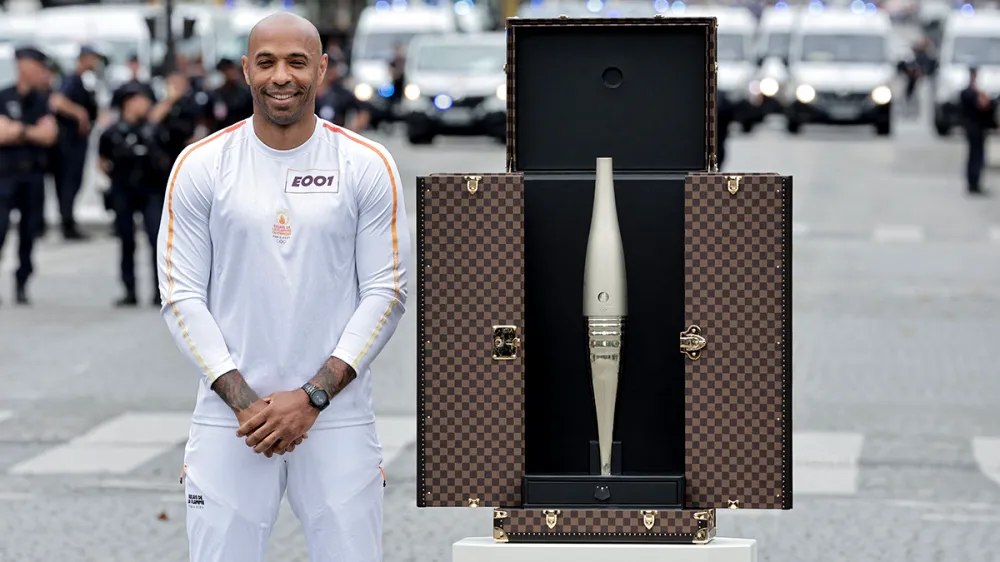 The Iconic 2024 Paris Olympic Torch and Trunk: A Fusion of Tradition and Innovation