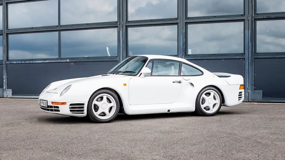 The Ultra-Rare Porsche 959 V-Series Prototype: A Detailed Look at an Automotive Icon