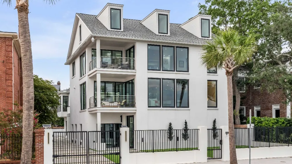 Exquisite Contemporary Living in the Heart of Downtown Charleston, South Carolina