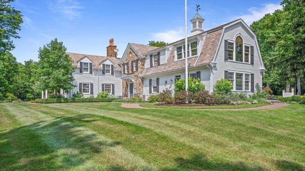 Explore a Magnificent English Countryside-Inspired Ohio Estate