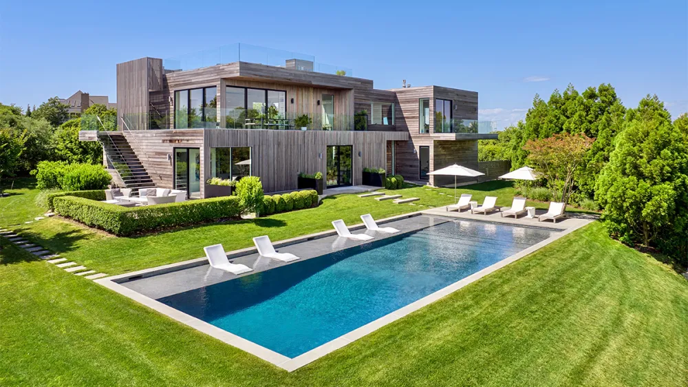 Exclusive Luxury Living: The Ultimate Montauk Retreat on Startop Drive