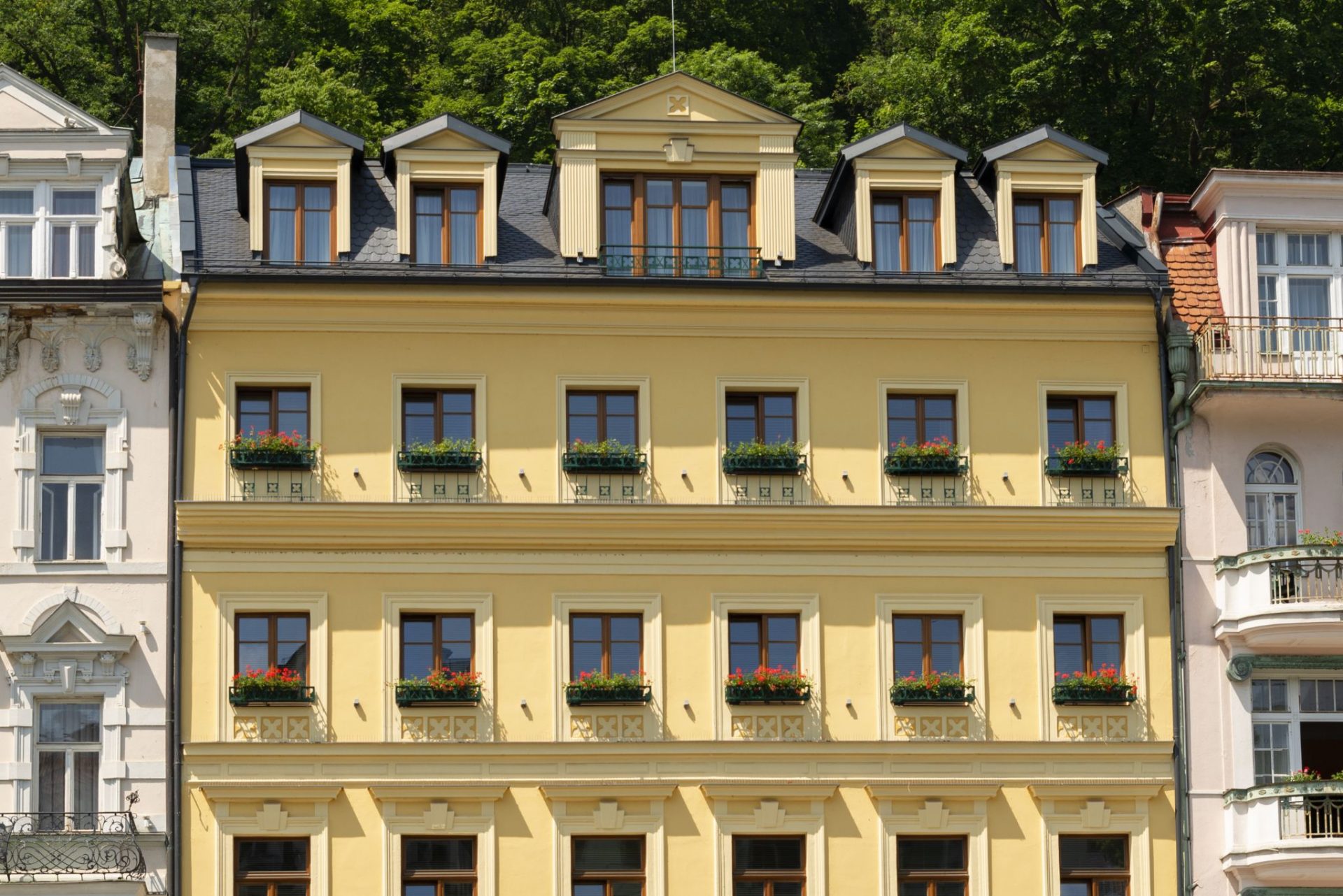 A Luxurious Retreat in Karlovy Vary: Your Ultimate Spa and Wellness Escape