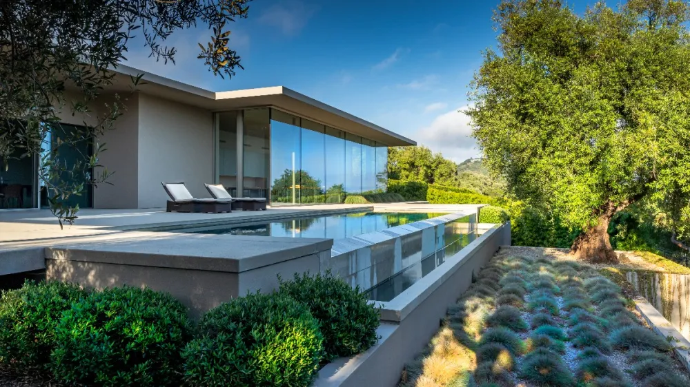 The Ultimate Minimalist Luxury Home in Montecito: A Haven of Serenity and Sophistication