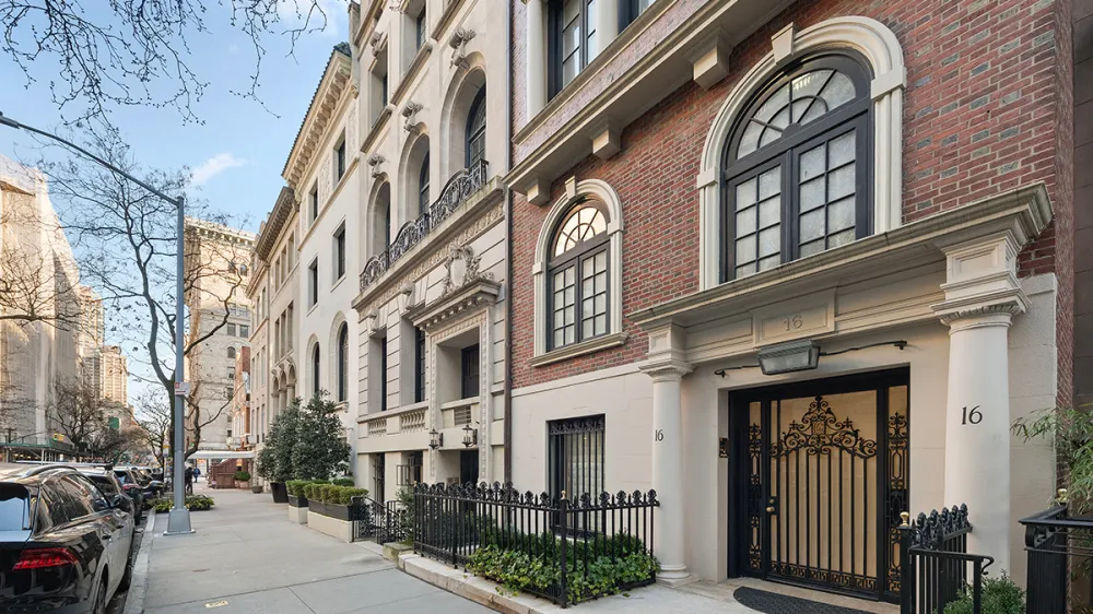 Exquisite Upper East Side Townhouse: A Luxury Oasis in New York City