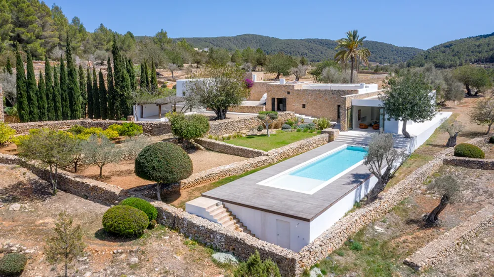 Discover the Ultimate Ibiza Experience: Finca Mateo's Exclusive Retreat